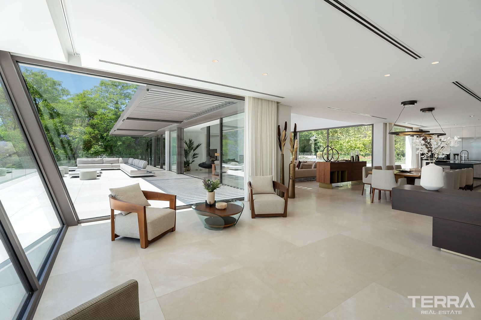 Golf Villa for Sale in Benahavís, Costa del Sol, Spain - 120293