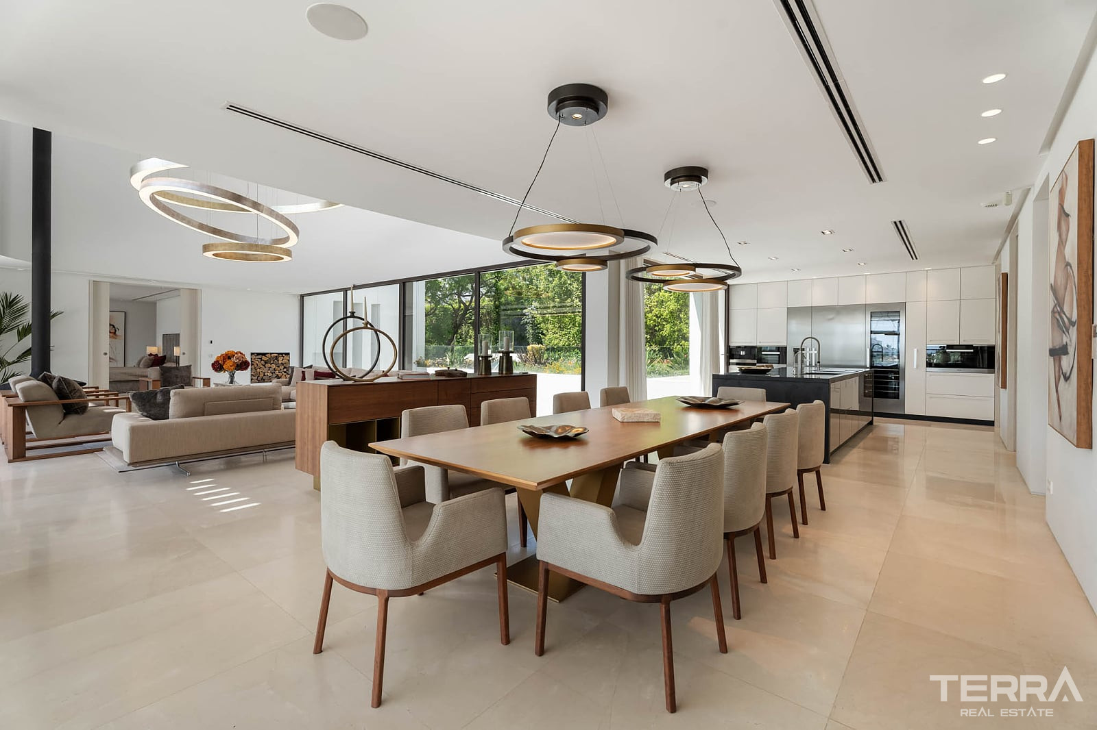 Golf Villa for Sale in Benahavís, Costa del Sol, Spain - 120294