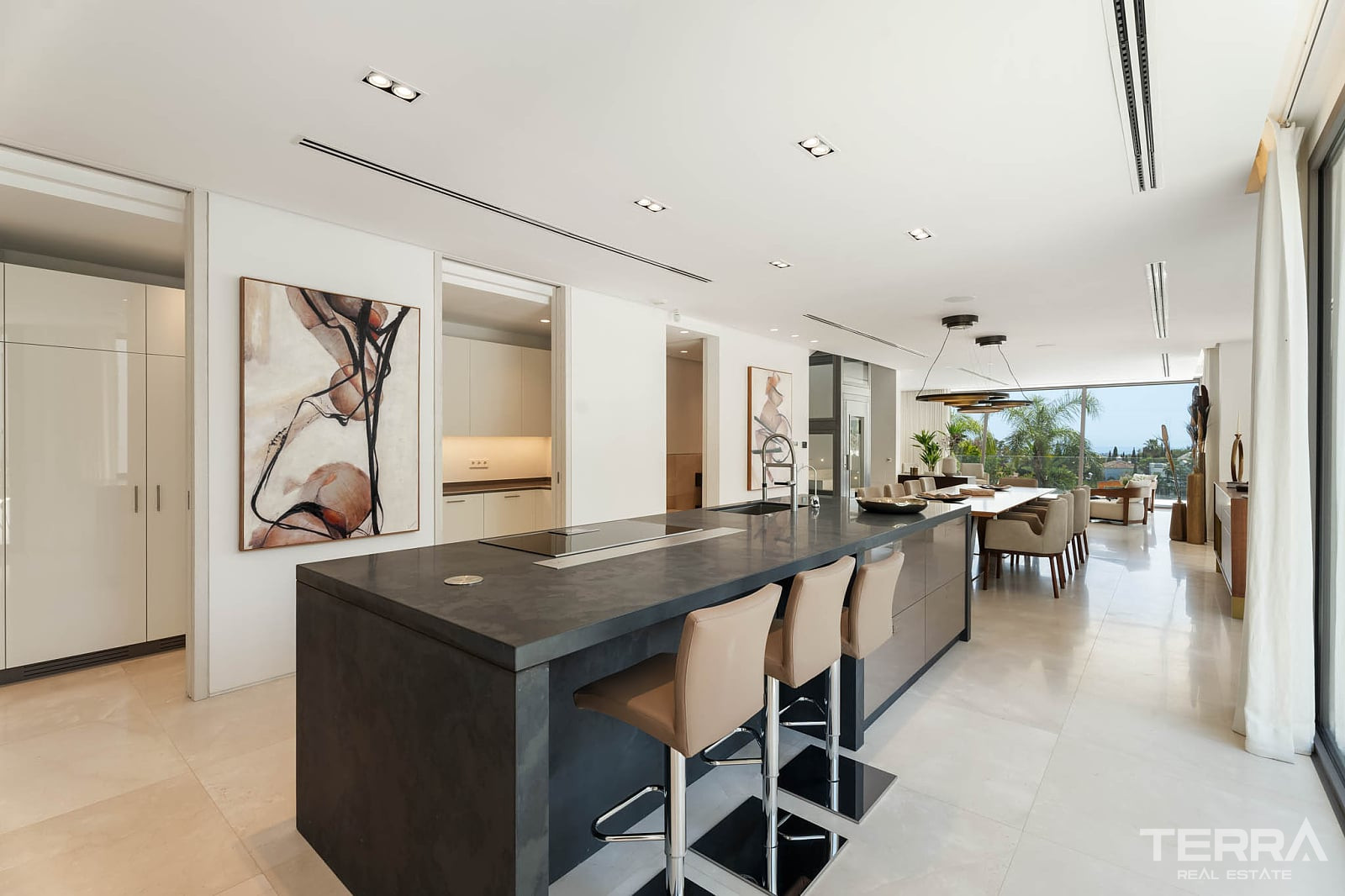 Golf Villa for Sale in Benahavís, Costa del Sol, Spain - 120295