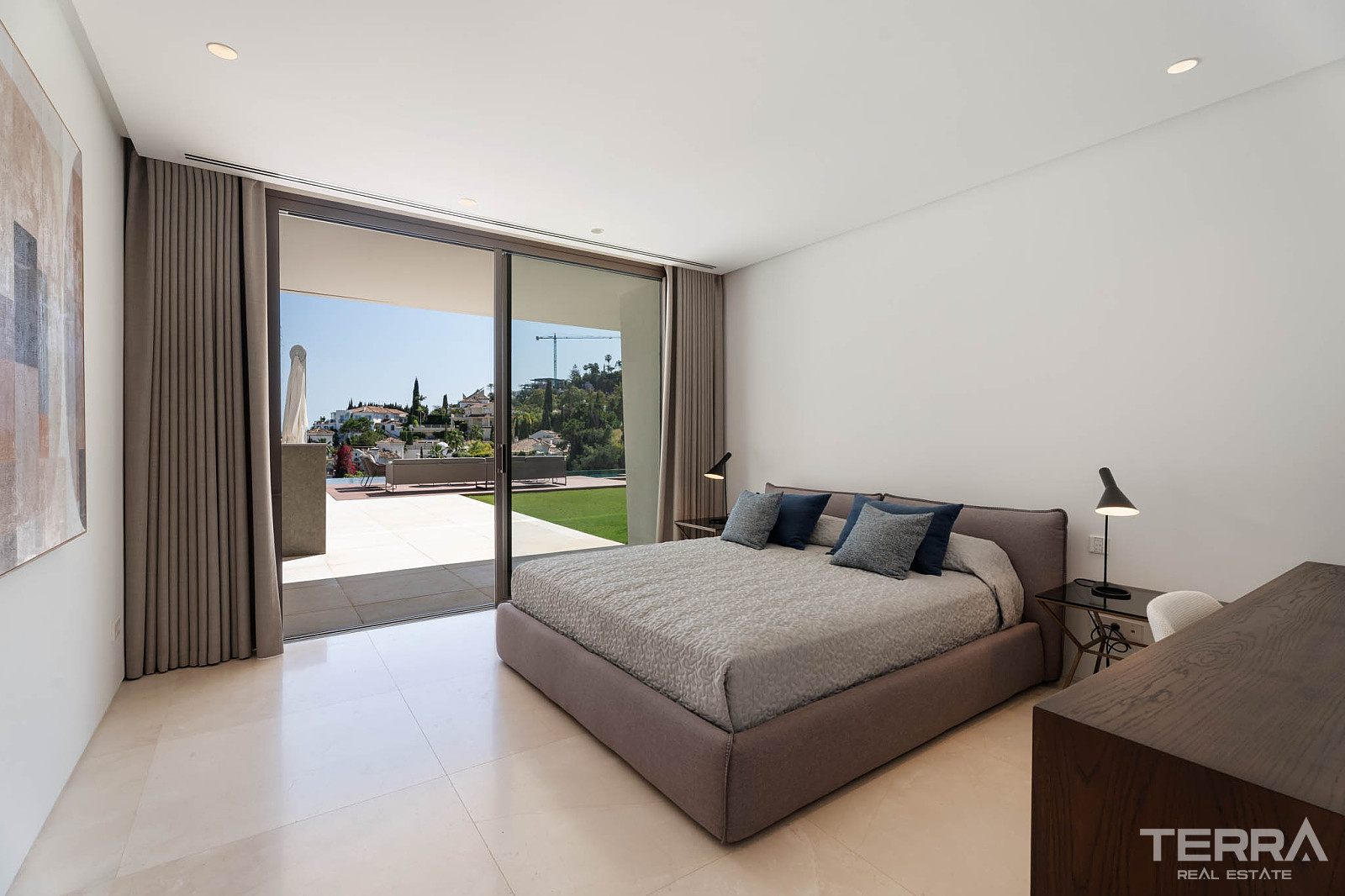 Golf Villa for Sale in Benahavís, Costa del Sol, Spain - 120298