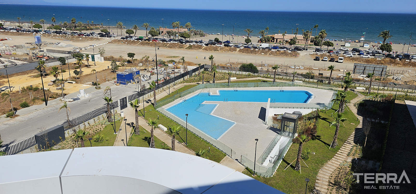 Beachfront Apartment for Sale in Torremolinos, Costa del Sol, Spain - 120319