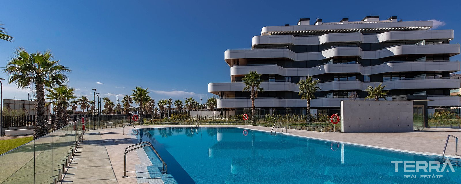 Beachfront Apartment for Sale in Torremolinos, Costa del Sol, Spain - 120320