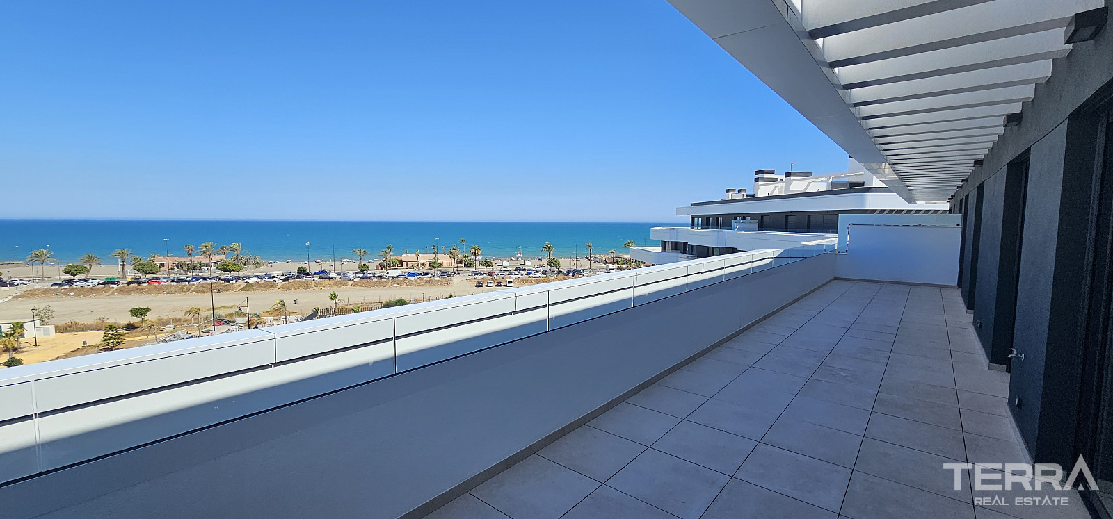 Beachfront Apartment for Sale in Torremolinos, Costa del Sol, Spain - 120321