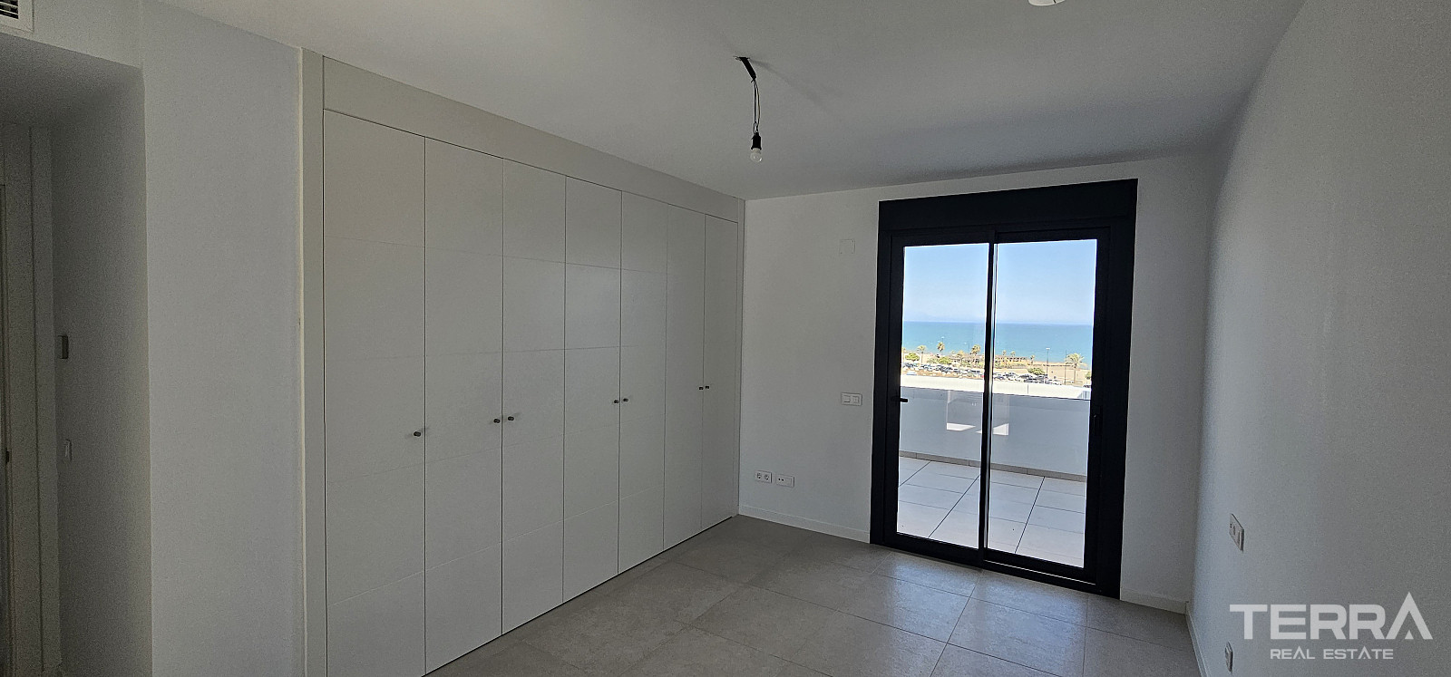 Beachfront Apartment for Sale in Torremolinos, Costa del Sol, Spain - 120333