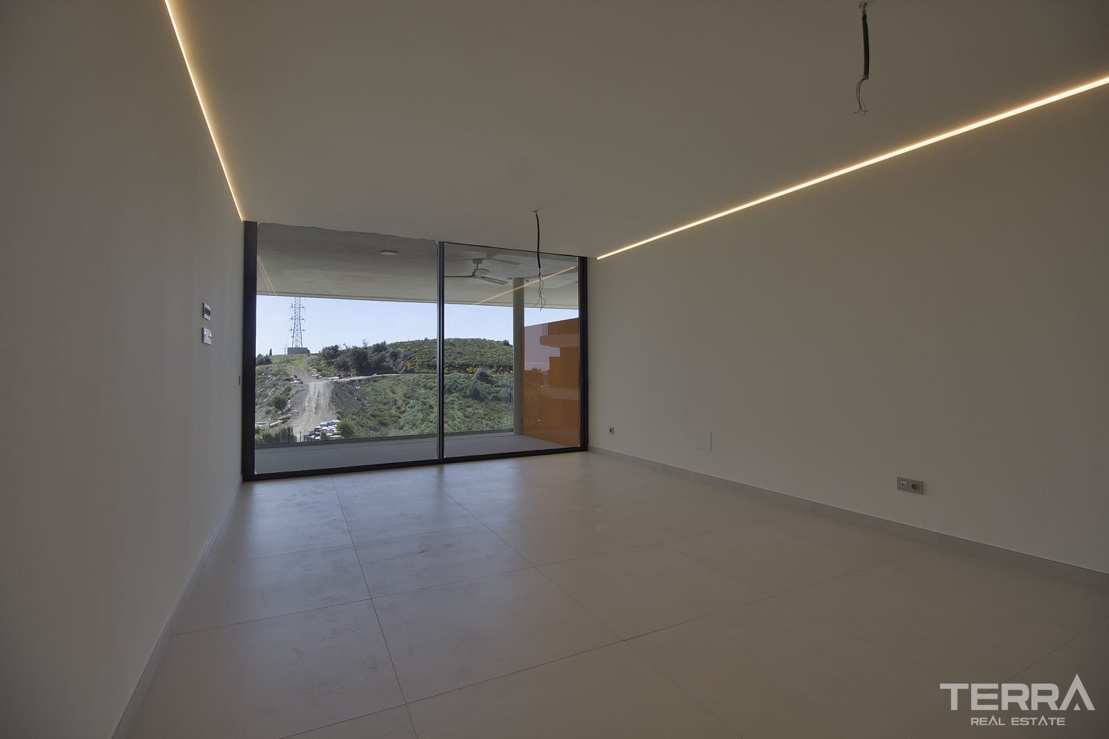 2-Bedroom Apartment for Sale in Fuengirola, Costa del Sol, Spain - 120511