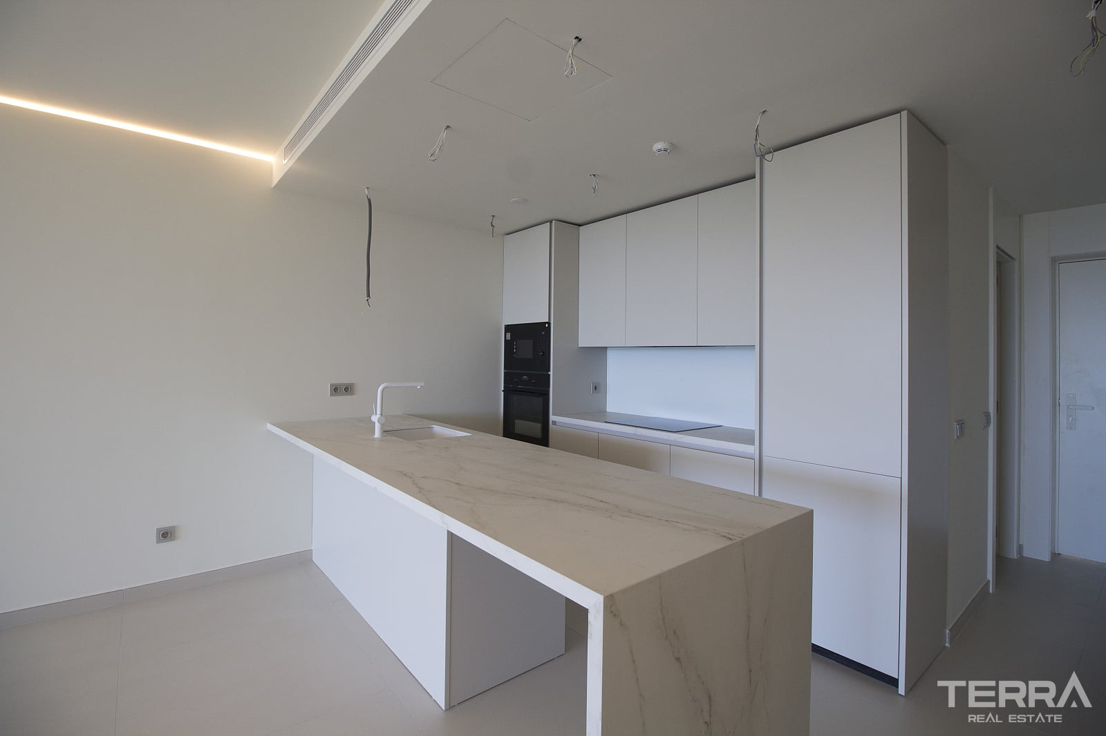 2-Bedroom Apartment for Sale in Fuengirola, Costa del Sol, Spain - 120513