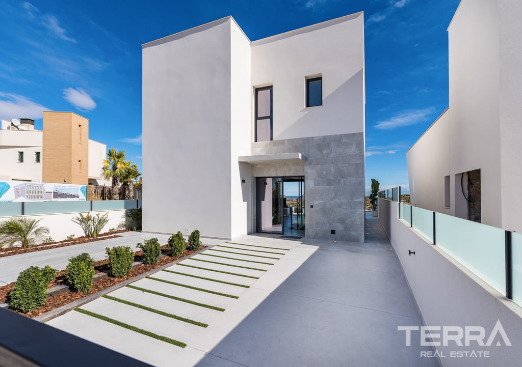 Detached Villas for Sale in Alicante, Costa Blanca, Spain - 120464