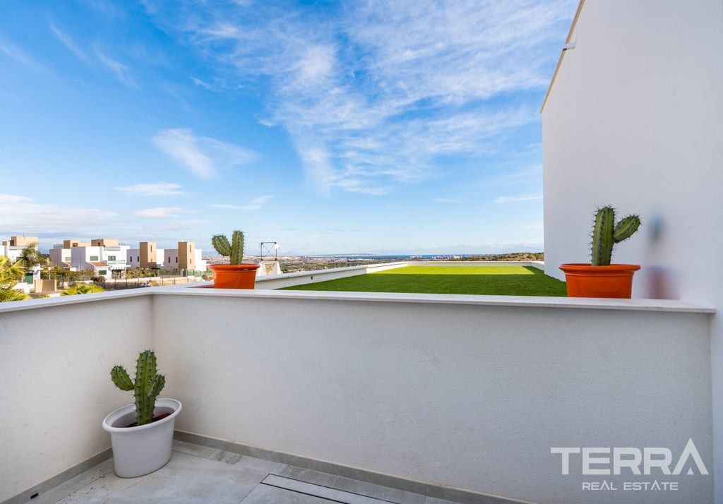 Detached Villas for Sale in Alicante, Costa Blanca, Spain - 120468