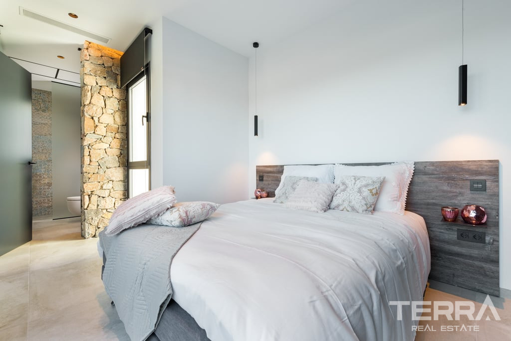 Detached Villas for Sale in Alicante, Costa Blanca, Spain - 120479