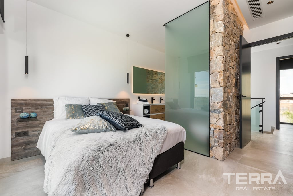 Detached Villas for Sale in Alicante, Costa Blanca, Spain - 120480