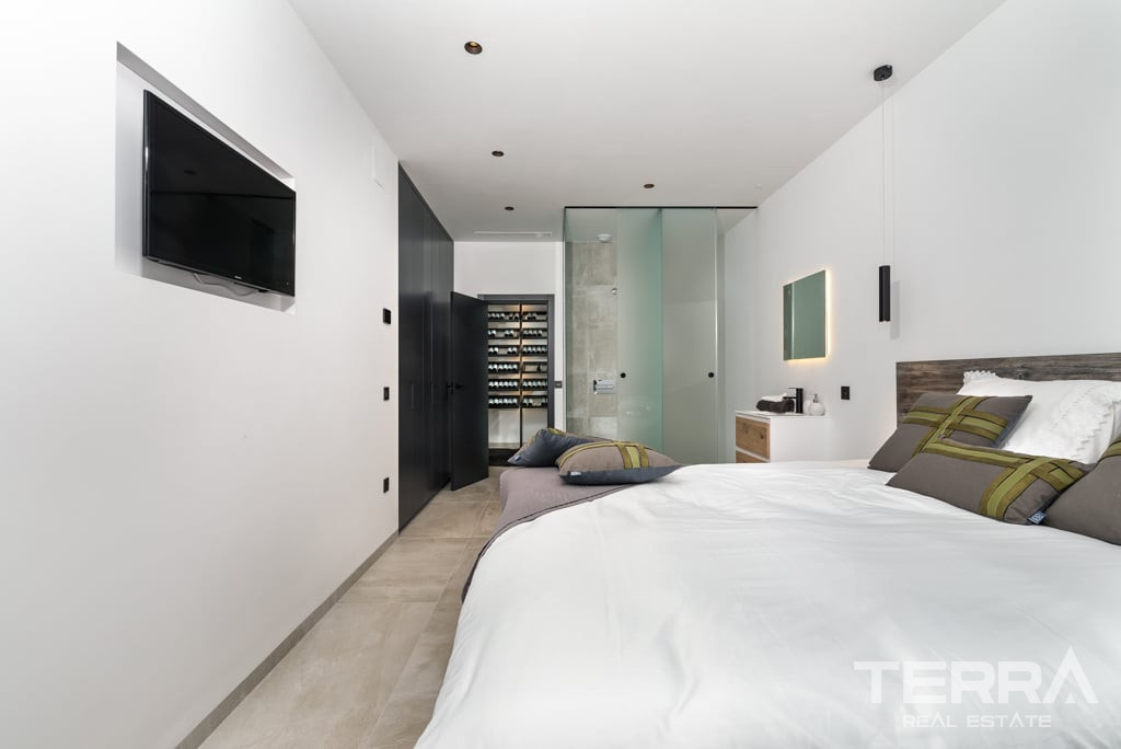 Detached Villas for Sale in Alicante, Costa Blanca, Spain - 120484