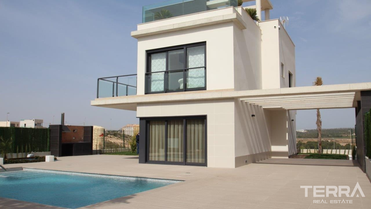 İspanya, San Miguel de Salinas'ta Satılık Deniz Manzaralı Villalar - 120738