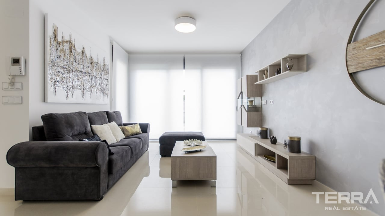 İspanya, San Miguel de Salinas'ta Satılık Deniz Manzaralı Villalar - 120749