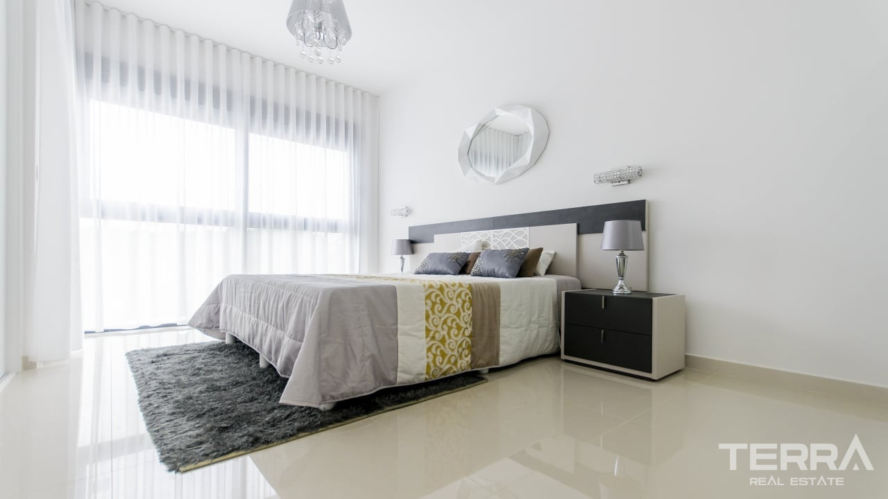 İspanya, San Miguel de Salinas'ta Satılık Deniz Manzaralı Villalar - 120756