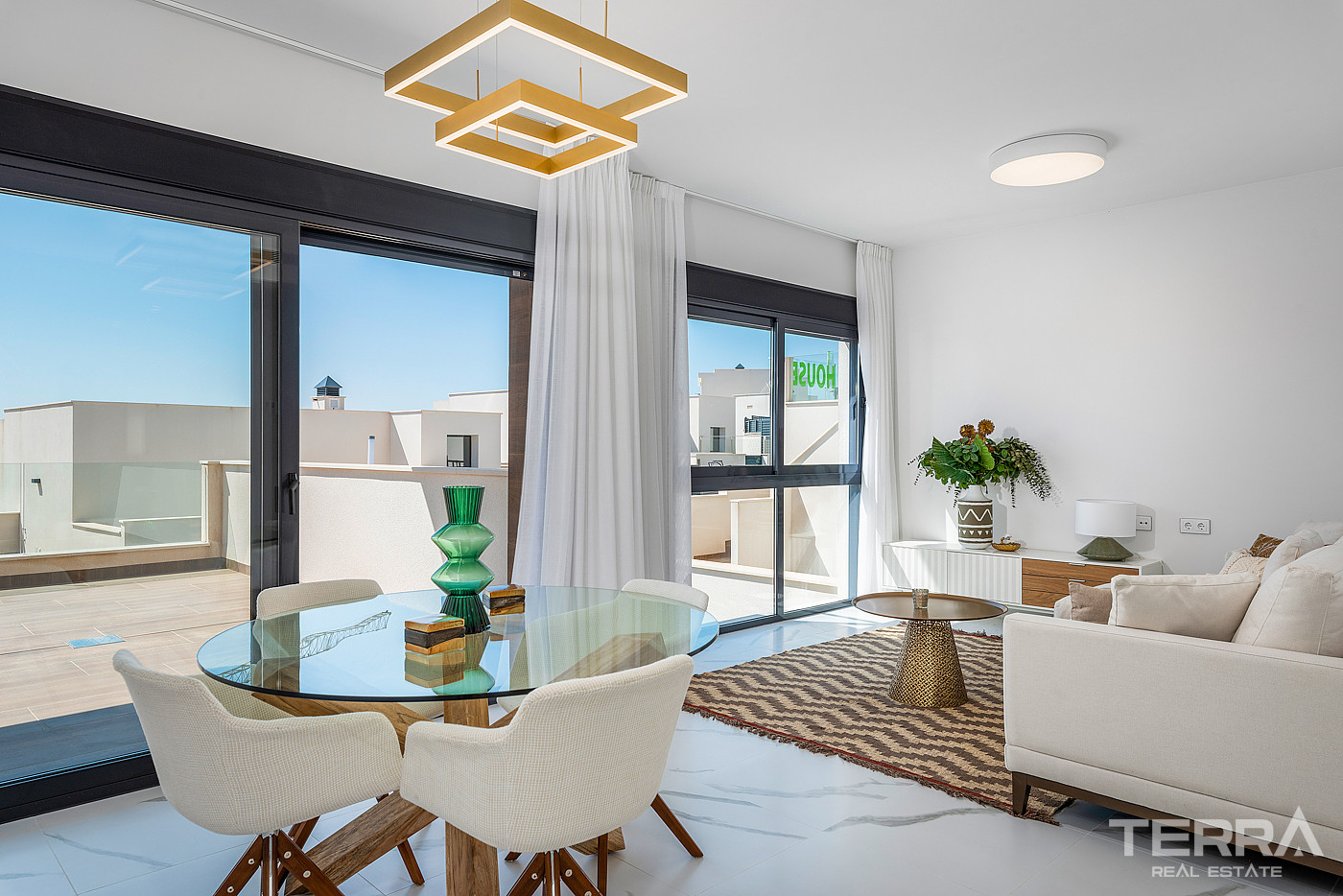 Apartments for Sale in San Miguel de Salinas, Costa Blanca, Spain - 120611