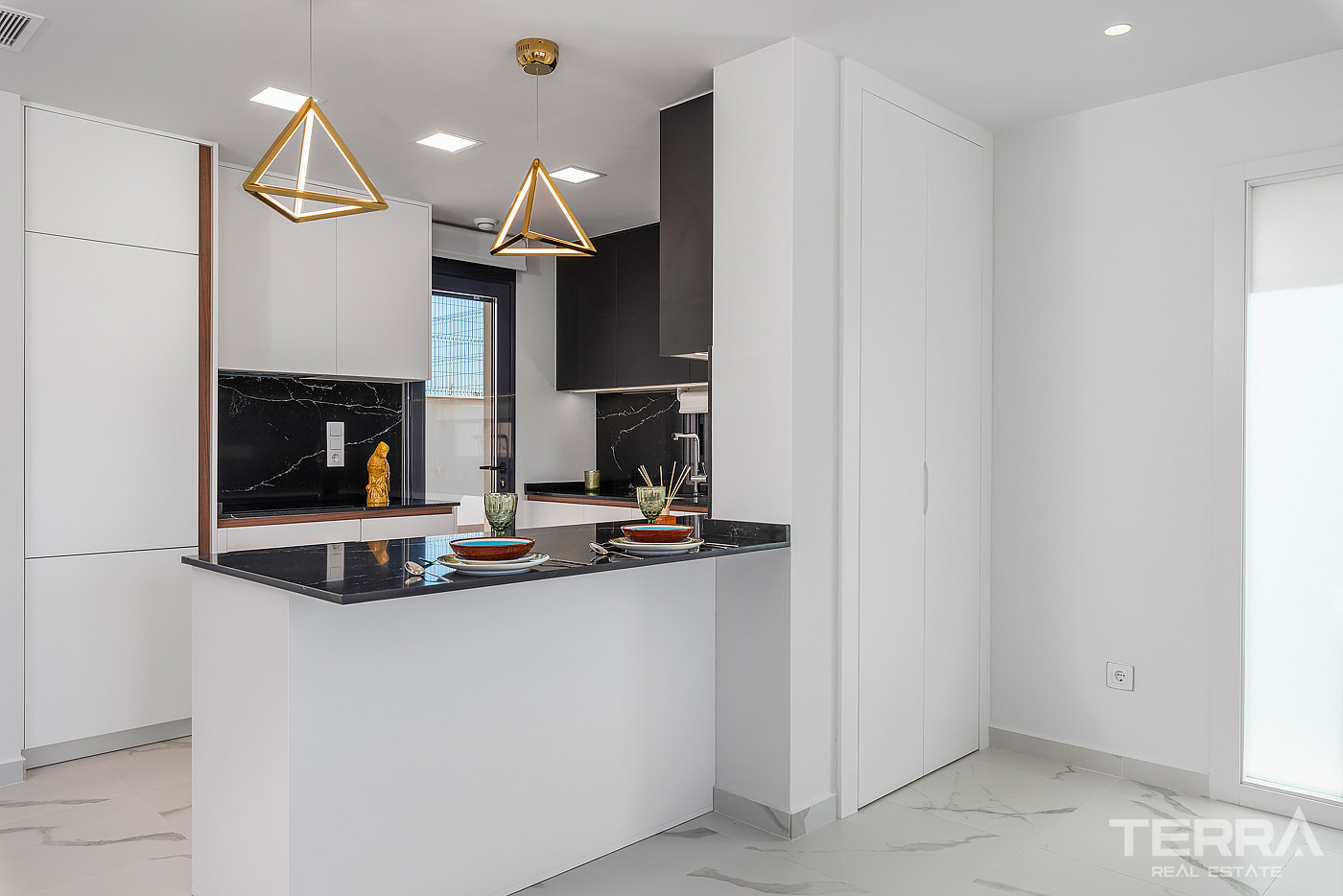 Apartments for Sale in San Miguel de Salinas, Costa Blanca, Spain - 120613