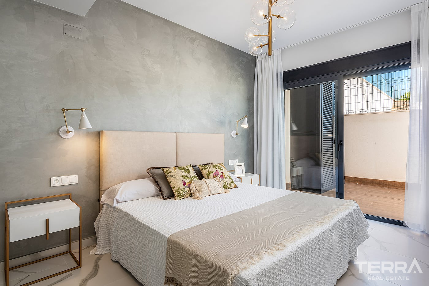 Apartments for Sale in San Miguel de Salinas, Costa Blanca, Spain - 120619