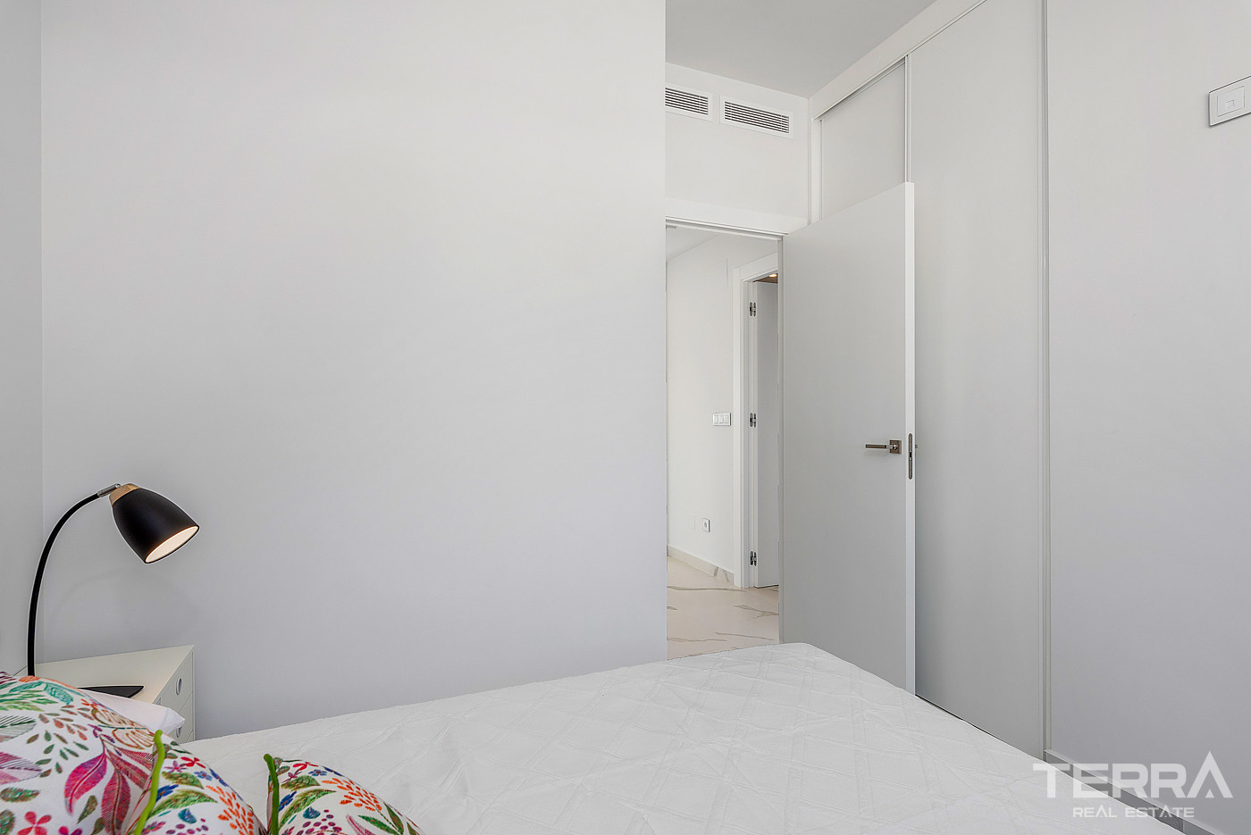 Apartments for Sale in San Miguel de Salinas, Costa Blanca, Spain - 120624