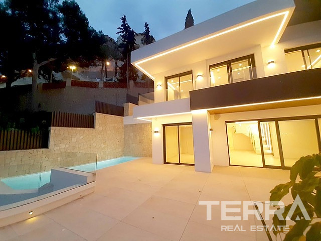 Beachfront Apartments for Sale in Benidorm, Costa Blanca, Spain - 122139
