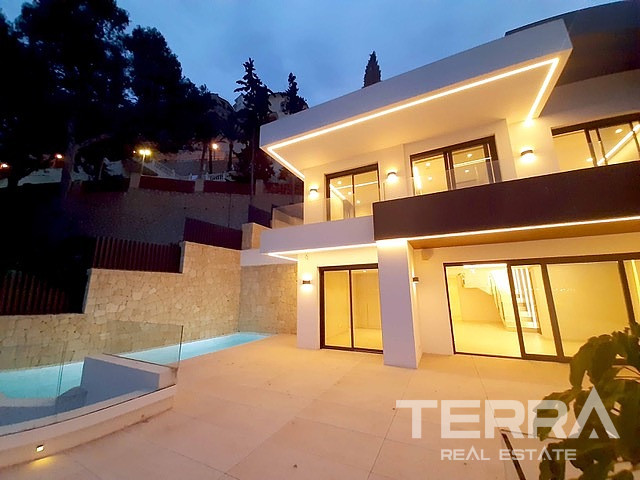 Beachfront Apartments for Sale in Benidorm, Costa Blanca, Spain - 122141