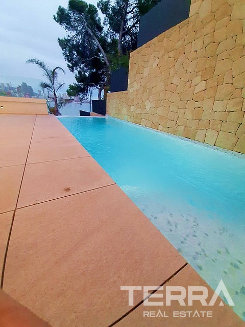Beachfront Apartments for Sale in Benidorm, Costa Blanca, Spain - 122142