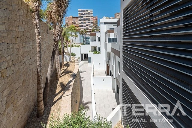 Beachfront Apartments for Sale in Benidorm, Costa Blanca, Spain - 122144