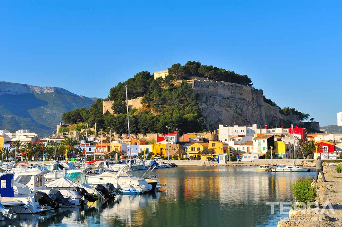 Beachfront Apartments for Sale in Dénia, Costa Blanca, Spain - 122176