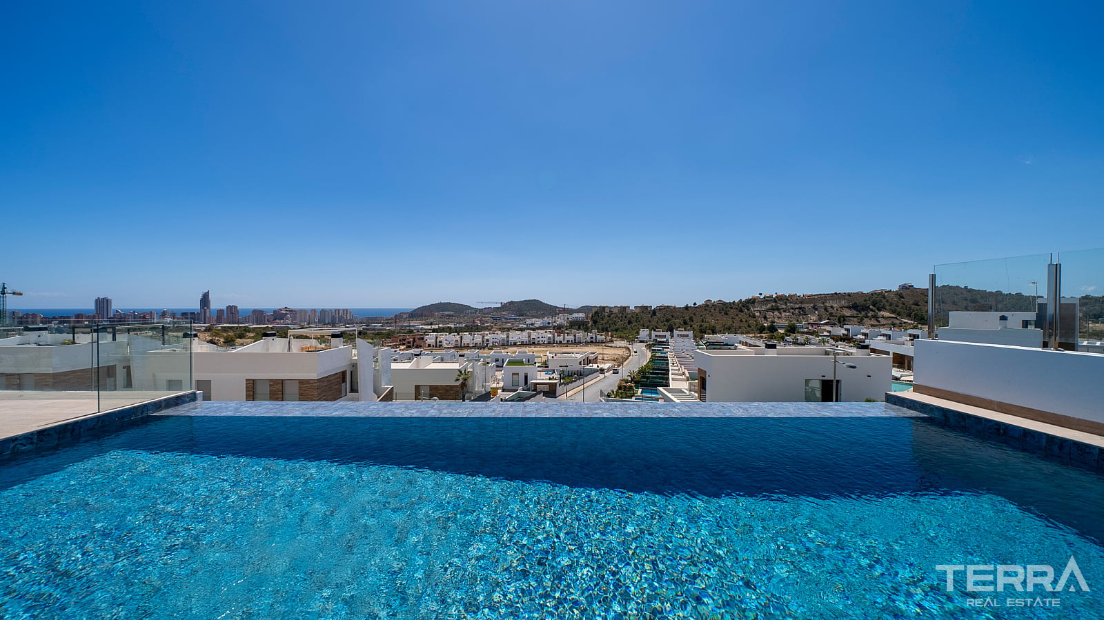 İspanya, Costa Blanca, Finestrat’ta Satılık Deniz Manzaralı Villalar - 122520