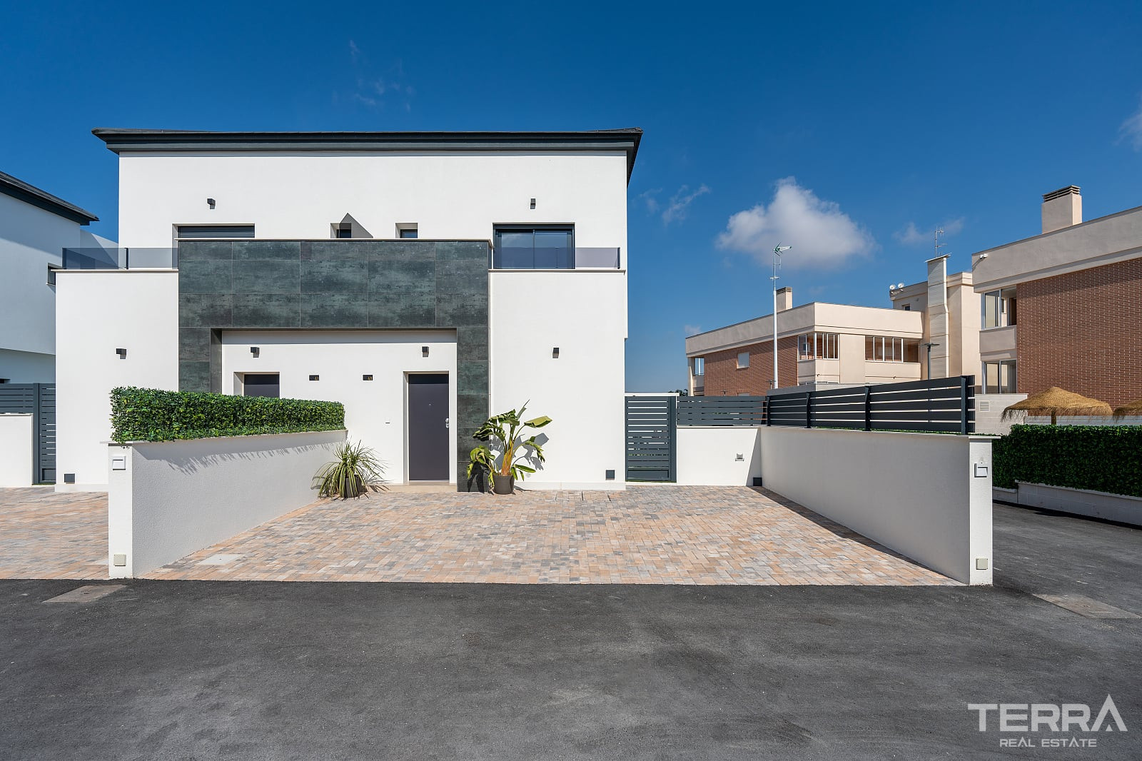 Villas for Sale in Santa Pola, Costa Blanca, Spain - 122533