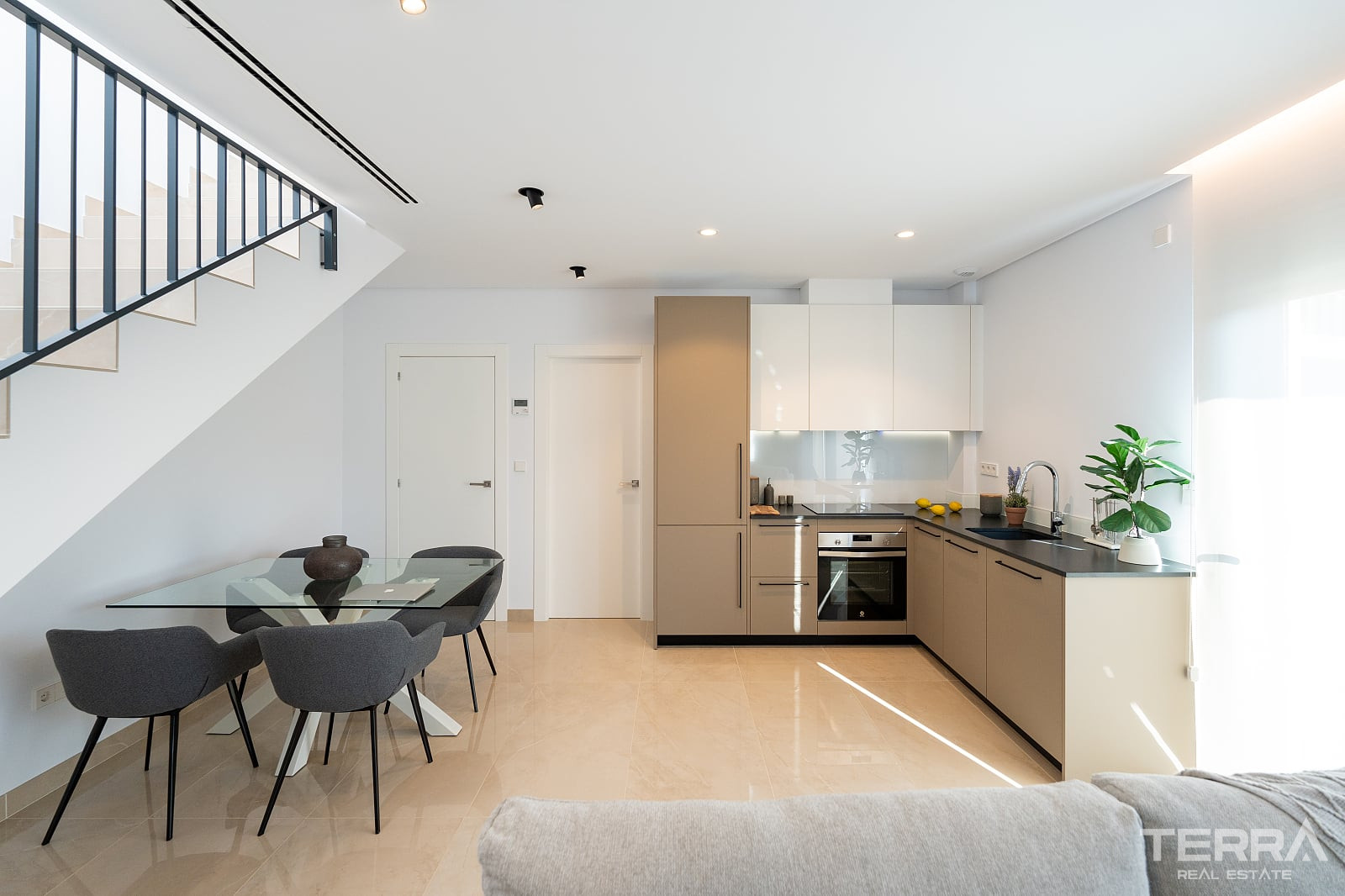 Villas for Sale in Santa Pola, Costa Blanca, Spain - 122551