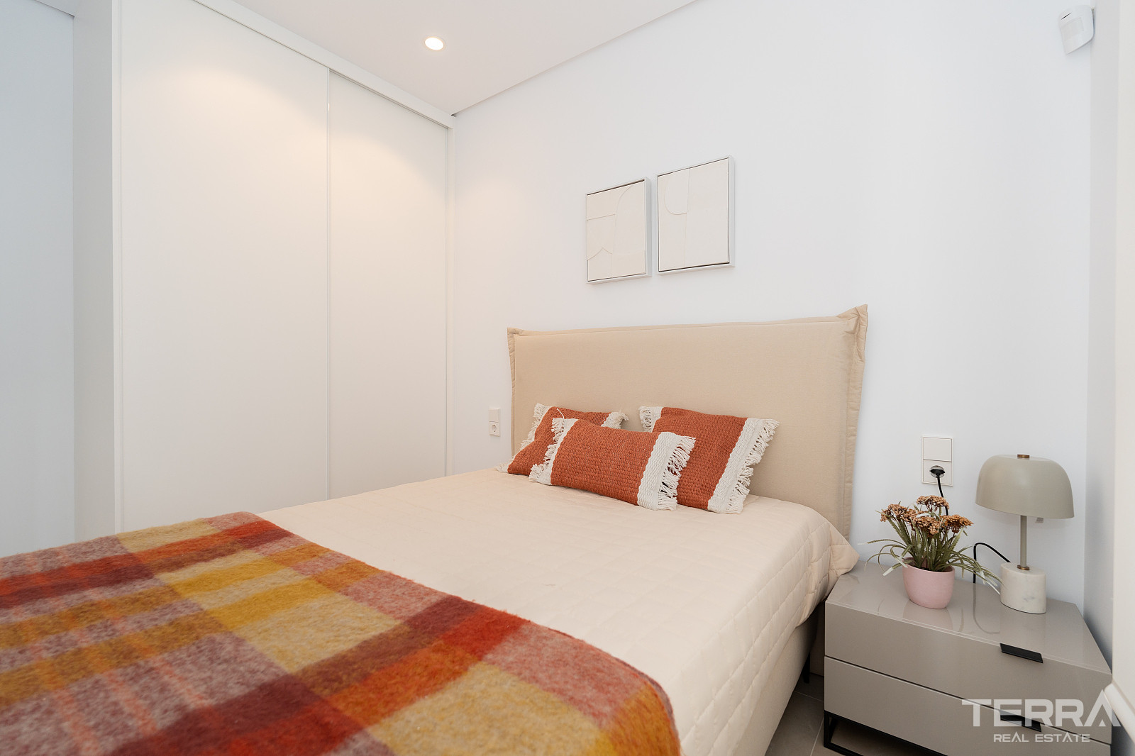 Villas for Sale in Santa Pola, Costa Blanca, Spain - 122559