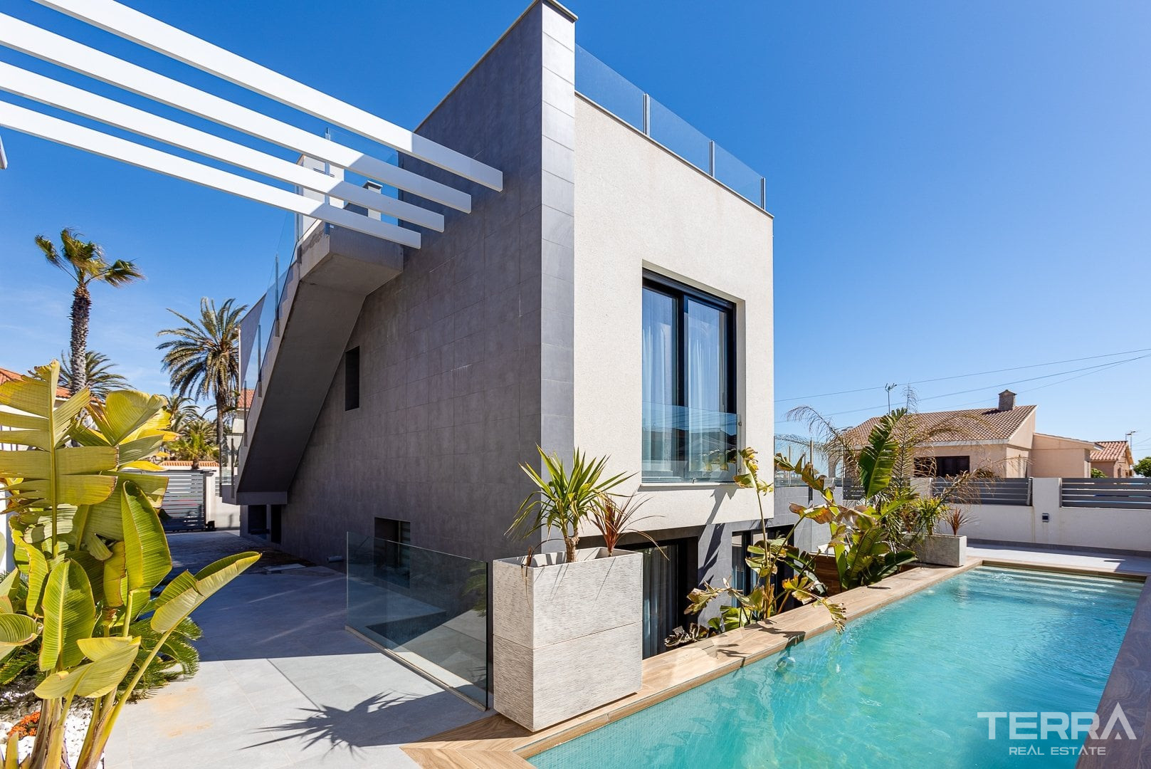 Detached Villa for Sale in Torrevieja, Cosat Blanca, Spain - 122617
