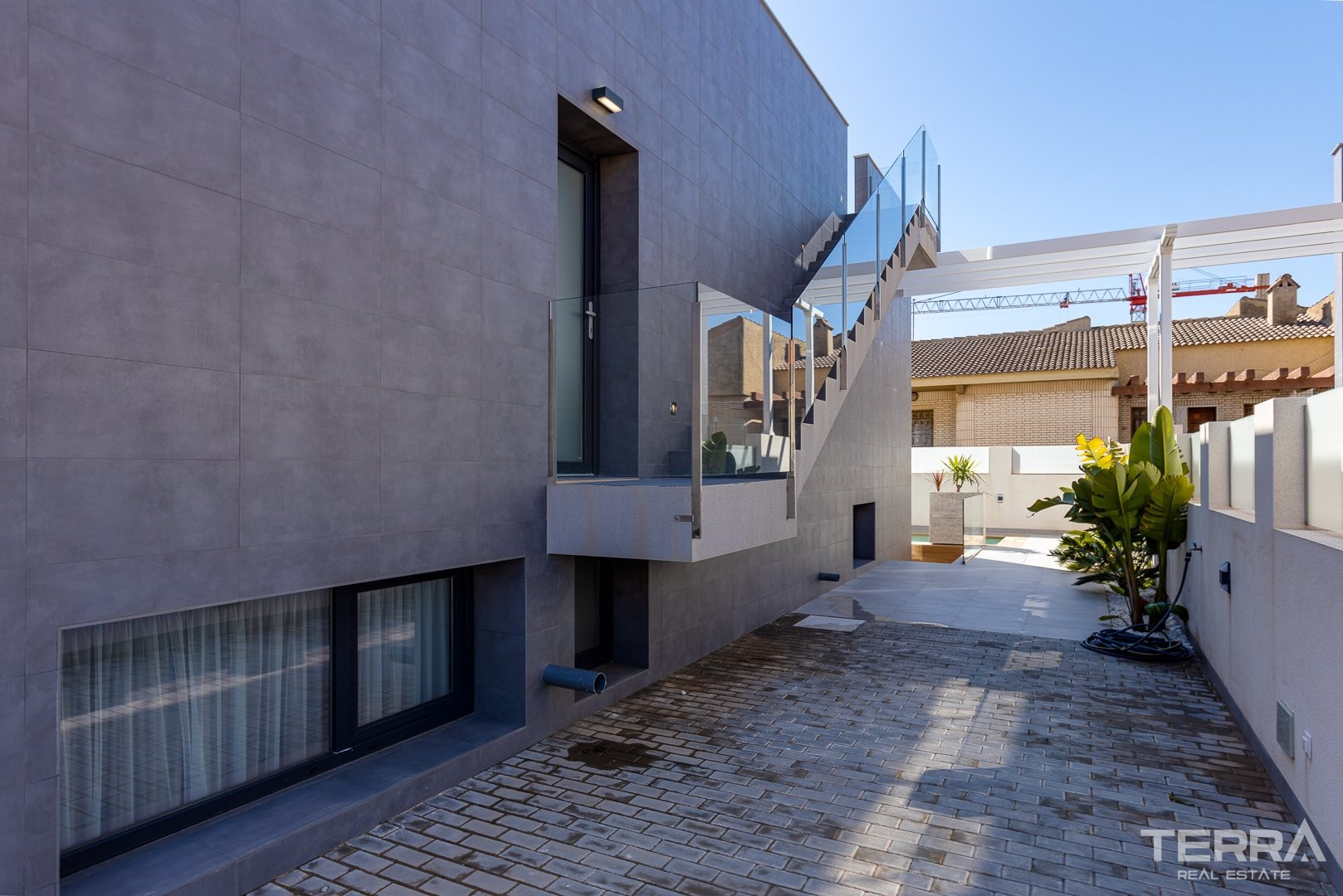 Detached Villa for Sale in Torrevieja, Cosat Blanca, Spain - 122619