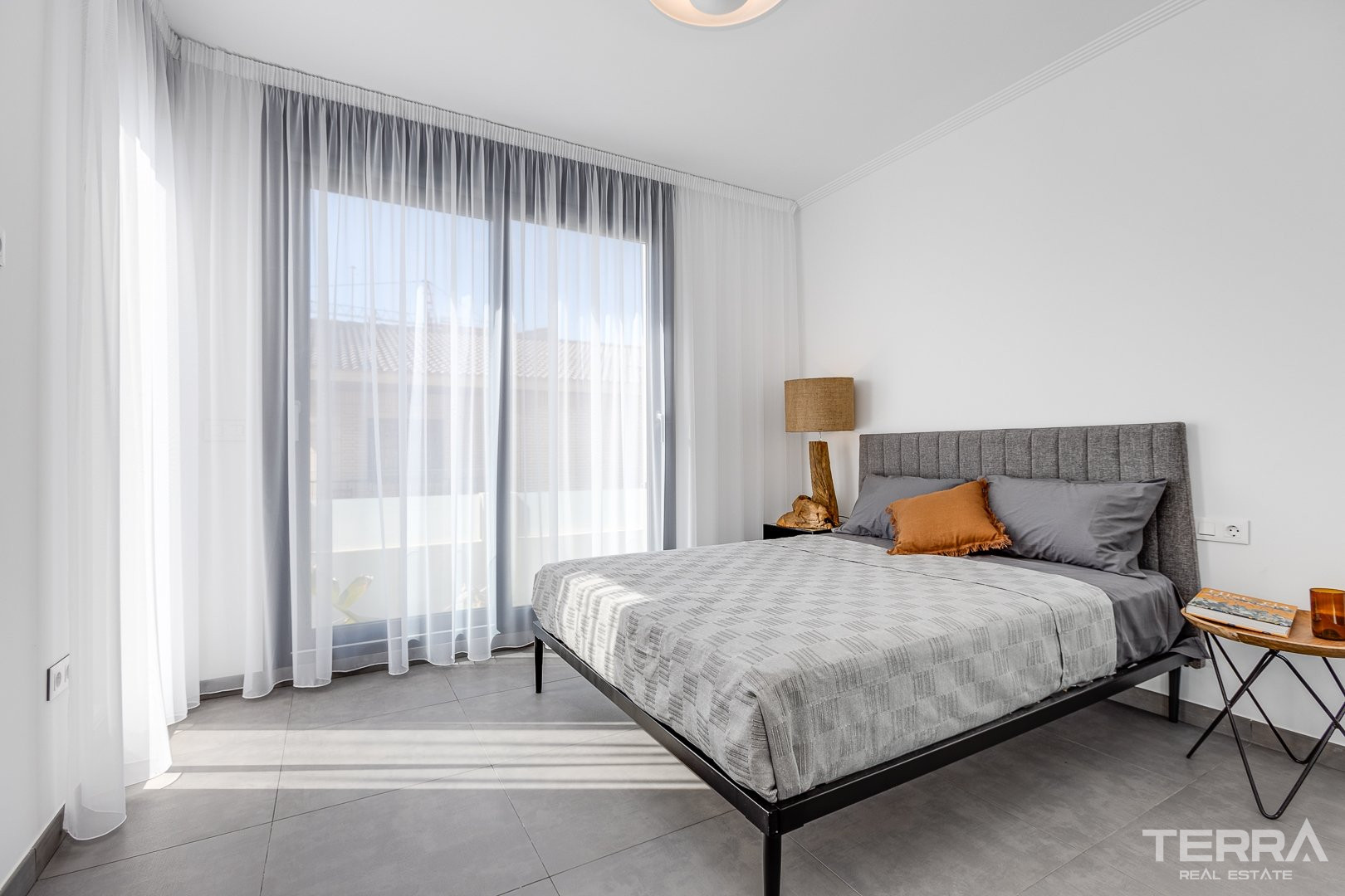Detached Villa for Sale in Torrevieja, Cosat Blanca, Spain - 122636