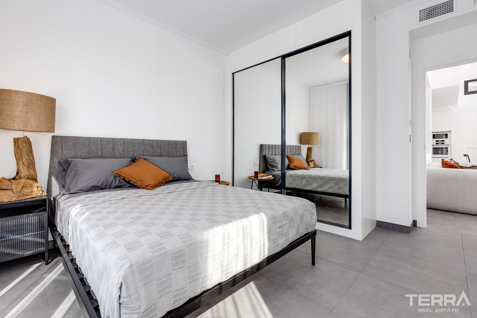 Detached Villa for Sale in Torrevieja, Cosat Blanca, Spain - 122641