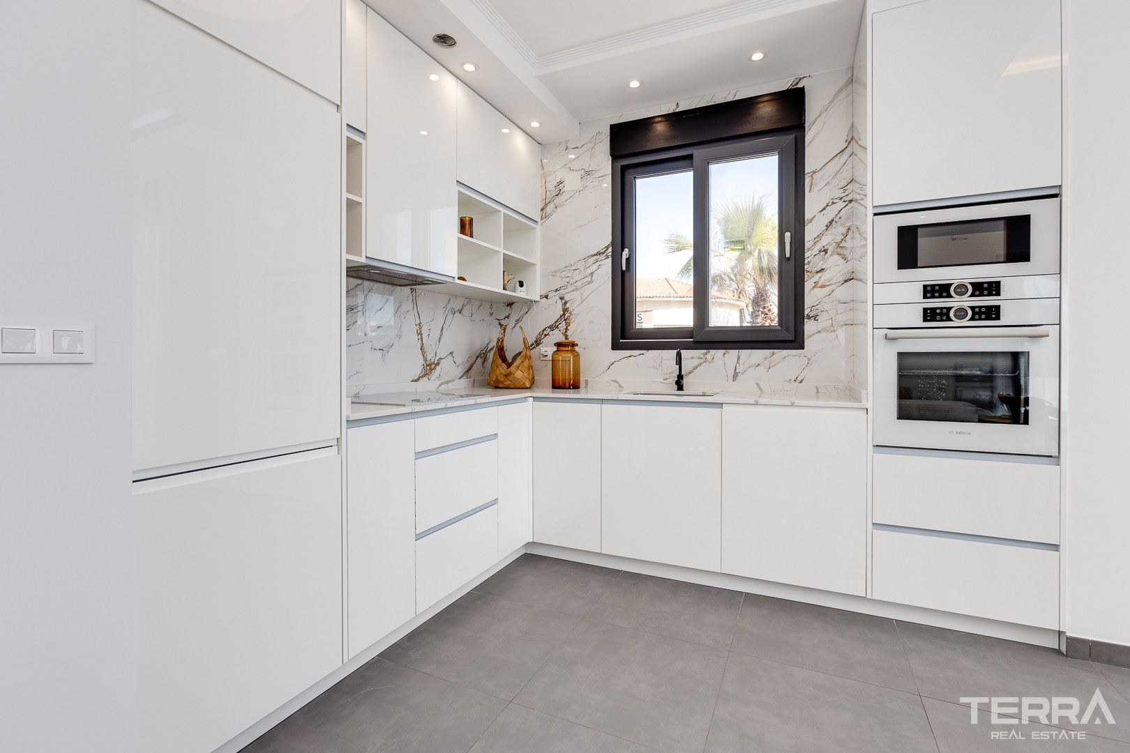 Detached Villa for Sale in Torrevieja, Cosat Blanca, Spain - 122647