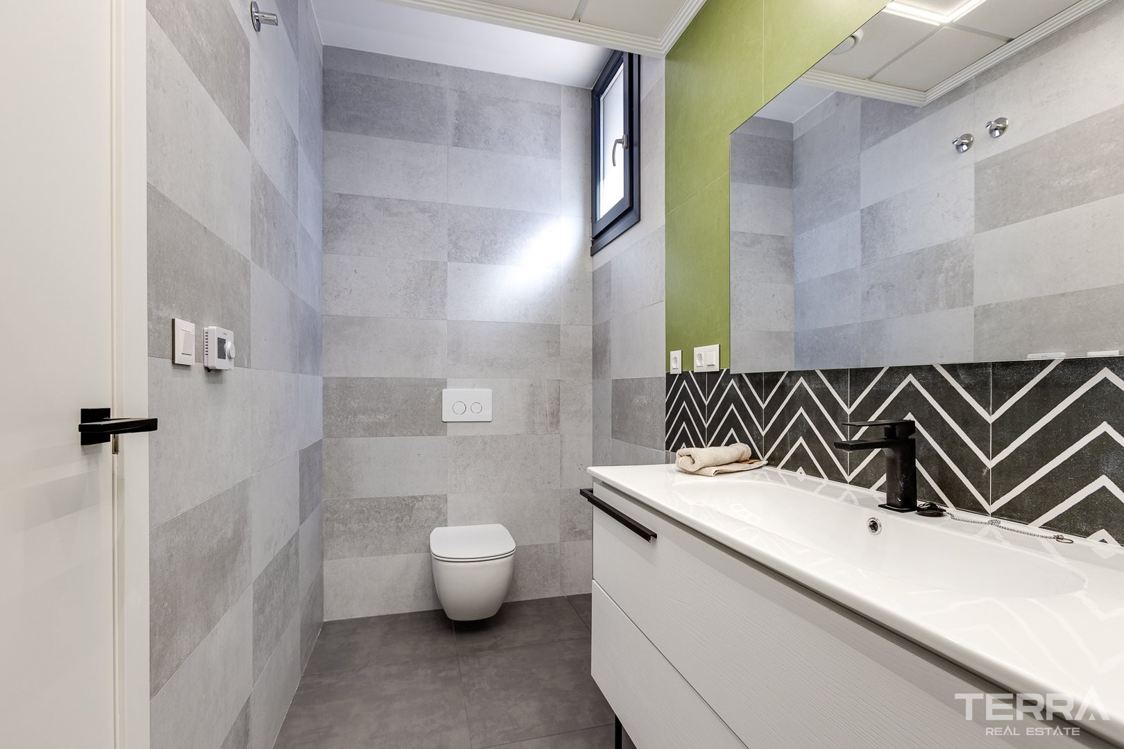 Detached Villa for Sale in Torrevieja, Cosat Blanca, Spain - 122667