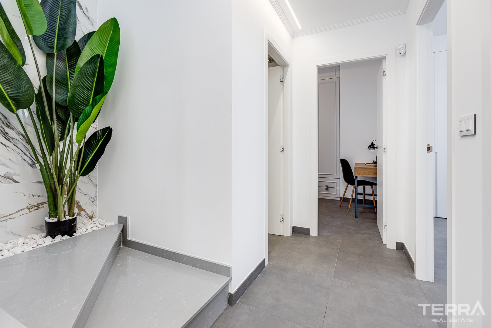 Detached Villa for Sale in Torrevieja, Cosat Blanca, Spain - 122678