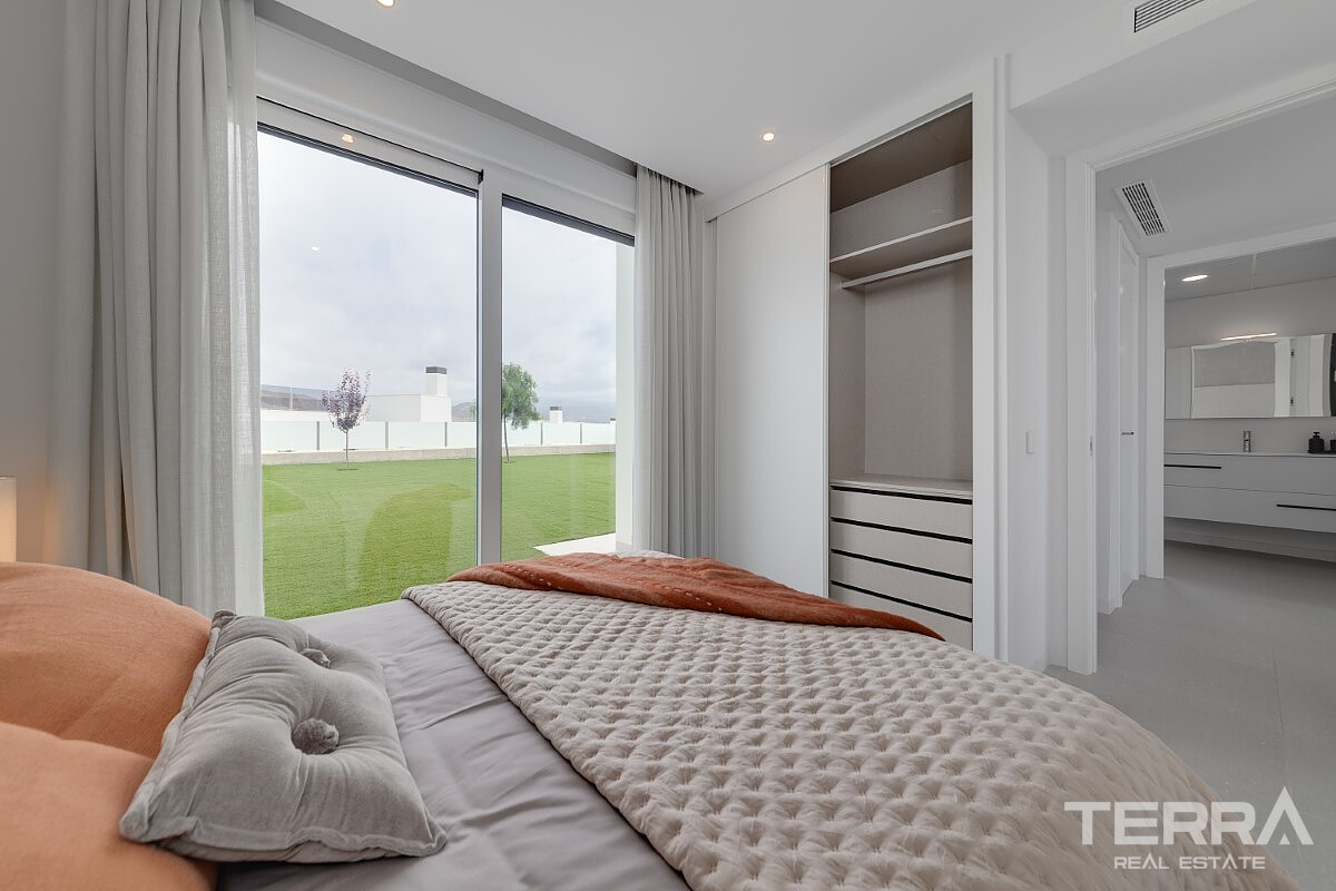 Sea View Villas for Sale in Mutxamel, Costa Blanca, Spain - 122798