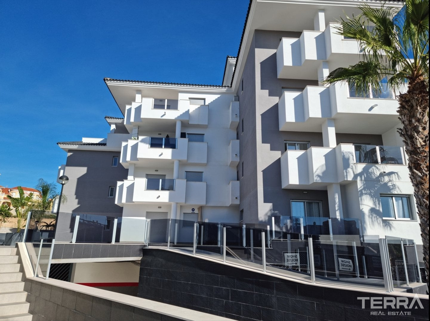 Golf Apartments for Sale in Orihuela, Costa Blanca, Spain - 121072