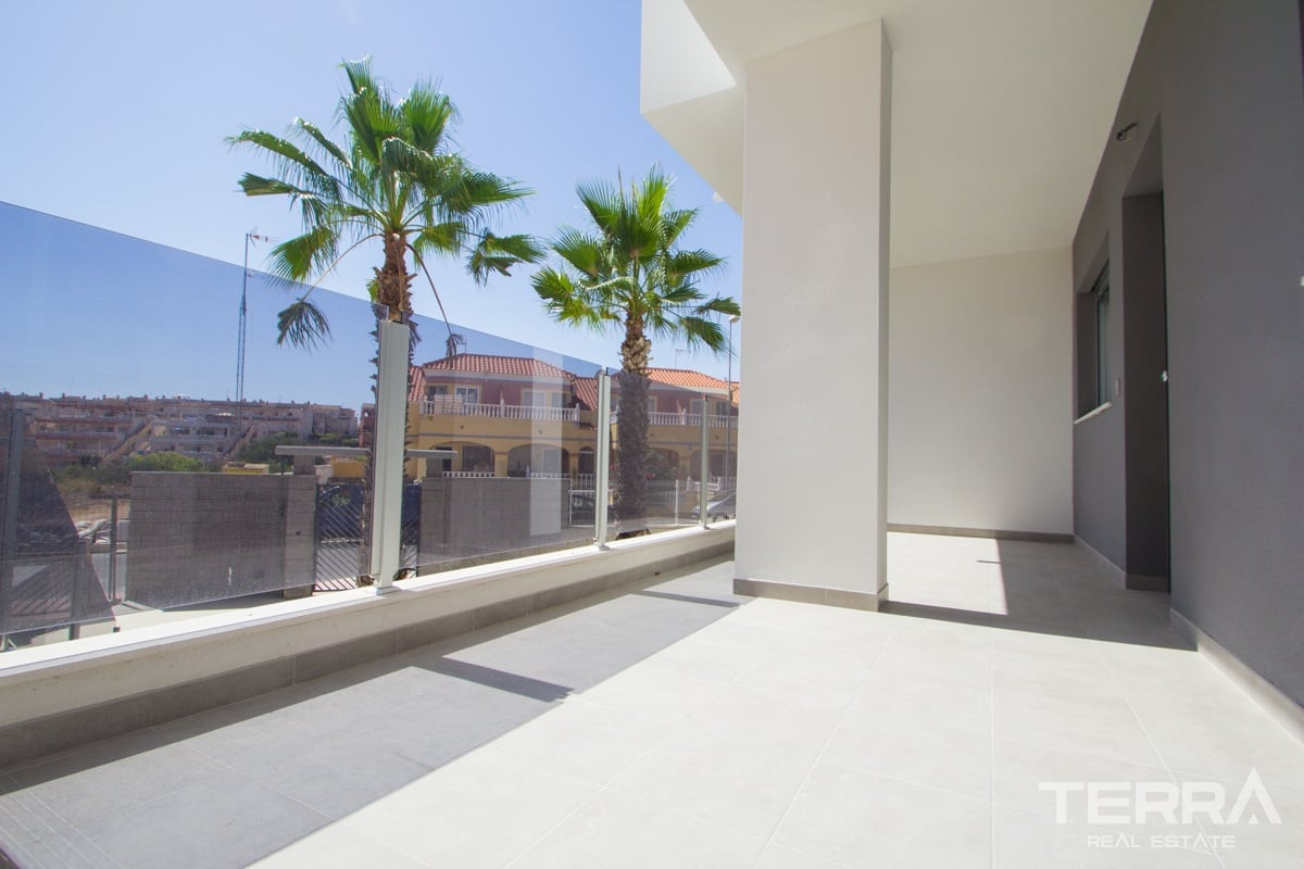 Golf Apartments for Sale in Orihuela, Costa Blanca, Spain - 121096