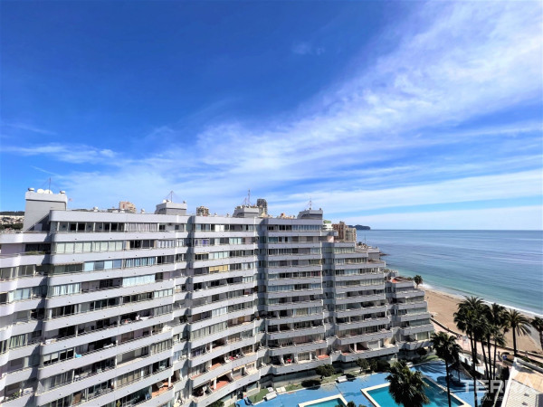 İspanya, Costa Blanca, Calpe’de Satılık Denize Sıfır Daireler