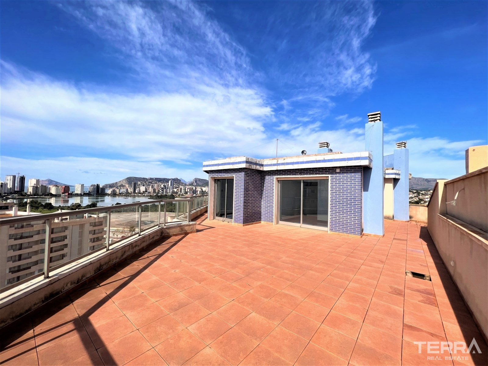 Beachfront Apartments for Sale in Calpe, Costa Blanca, Spain - 121160