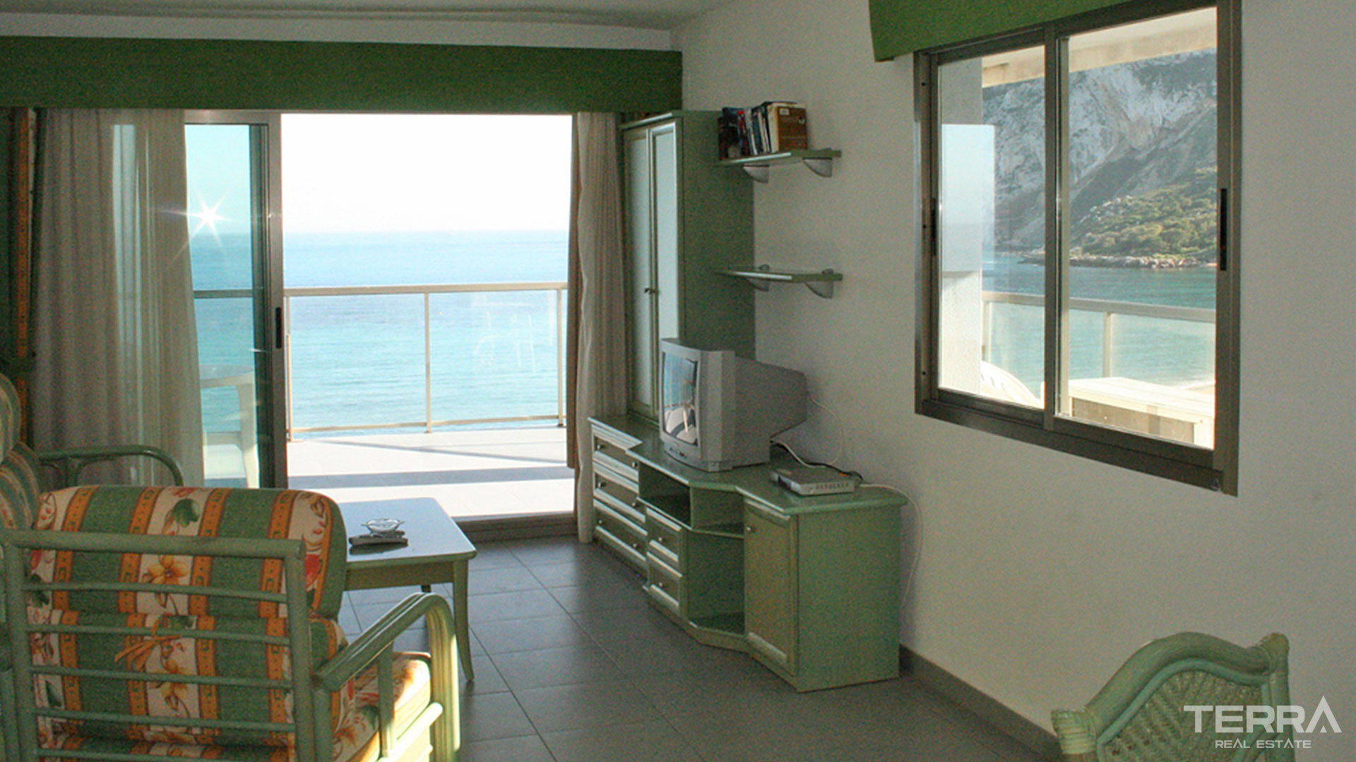 Beachfront Apartments for Sale in Calpe, Costa Blanca, Spain - 121166