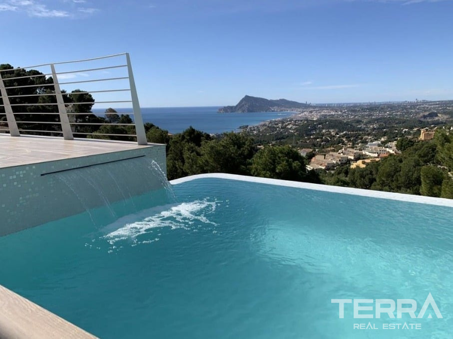 Sea View Villa for Sale in Altea, Costa Blanca, Spain - 121192