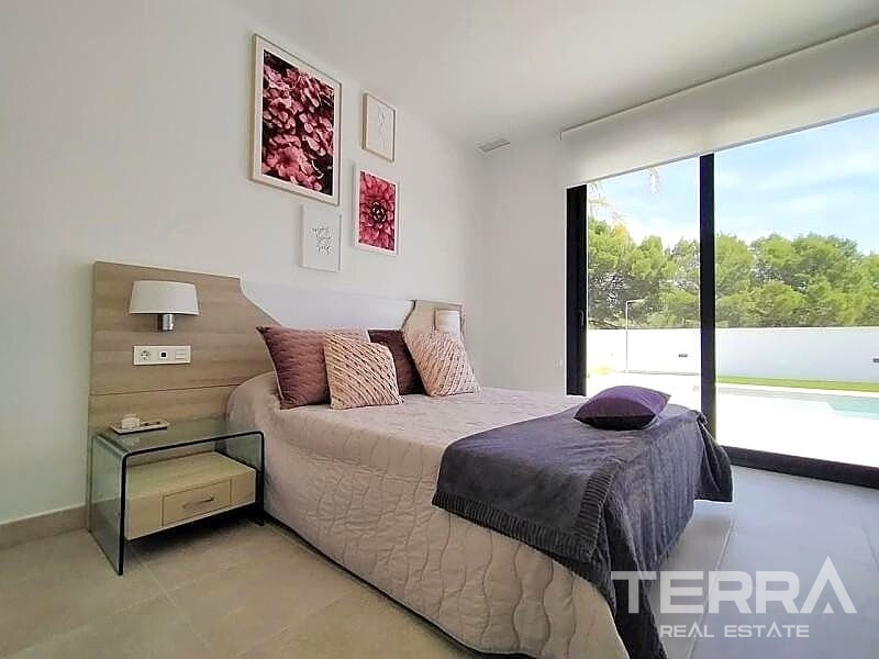 Sea View Villas for Sale in La Nucía, Costa Blanca, Spain - 121345