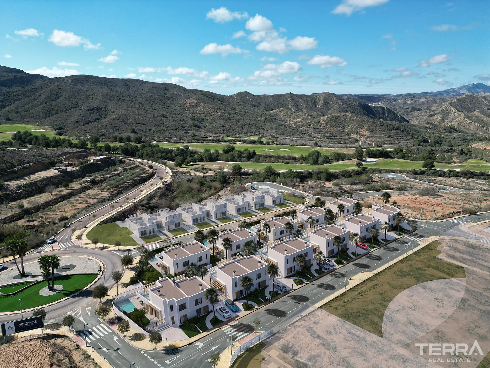 Golf Villas for Sale in Monforte del Cid, Costa Blanca, Spain - 121402