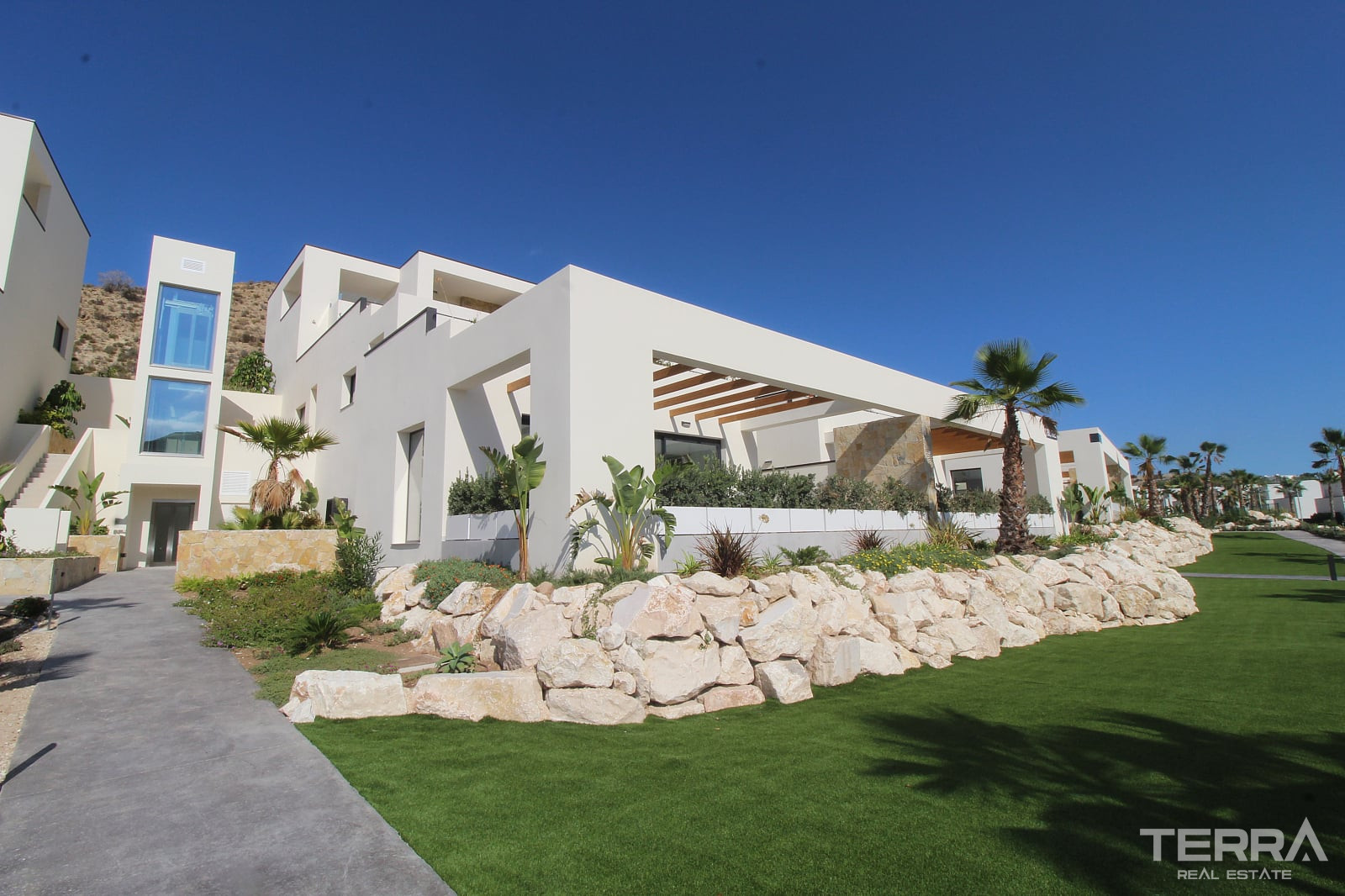 Golf Apartments for Sale in Monforte del Cid, Costa Blanca, Spain - 121421