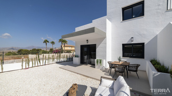 Villas for Sale in Busot, Costa Blanca, Spain