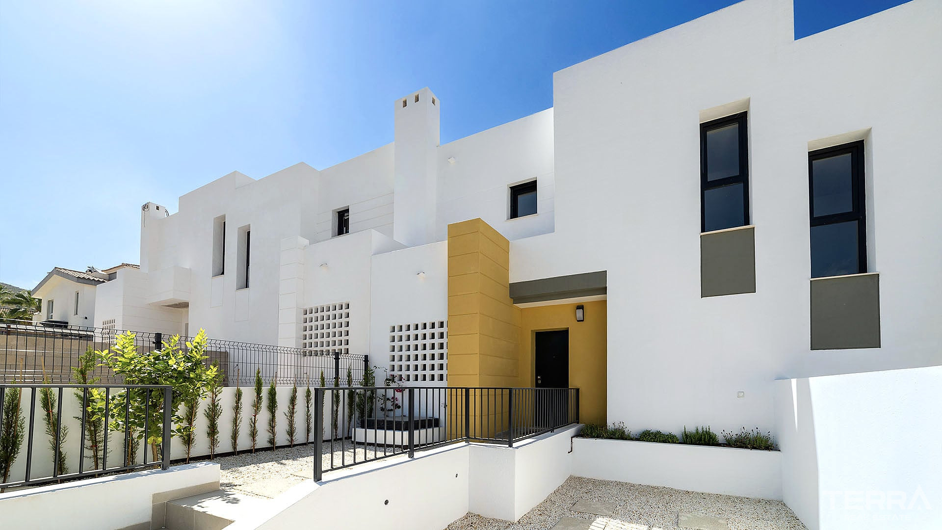 Villas for Sale in Busot, Costa Blanca, Spain - 121458